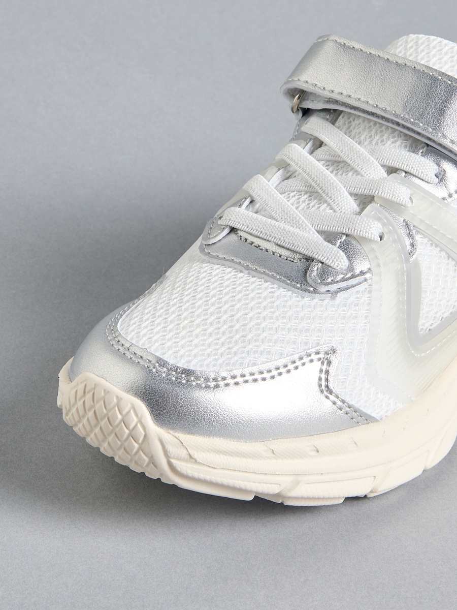 Panelled Sports Shoes with Hook and Loop Closure