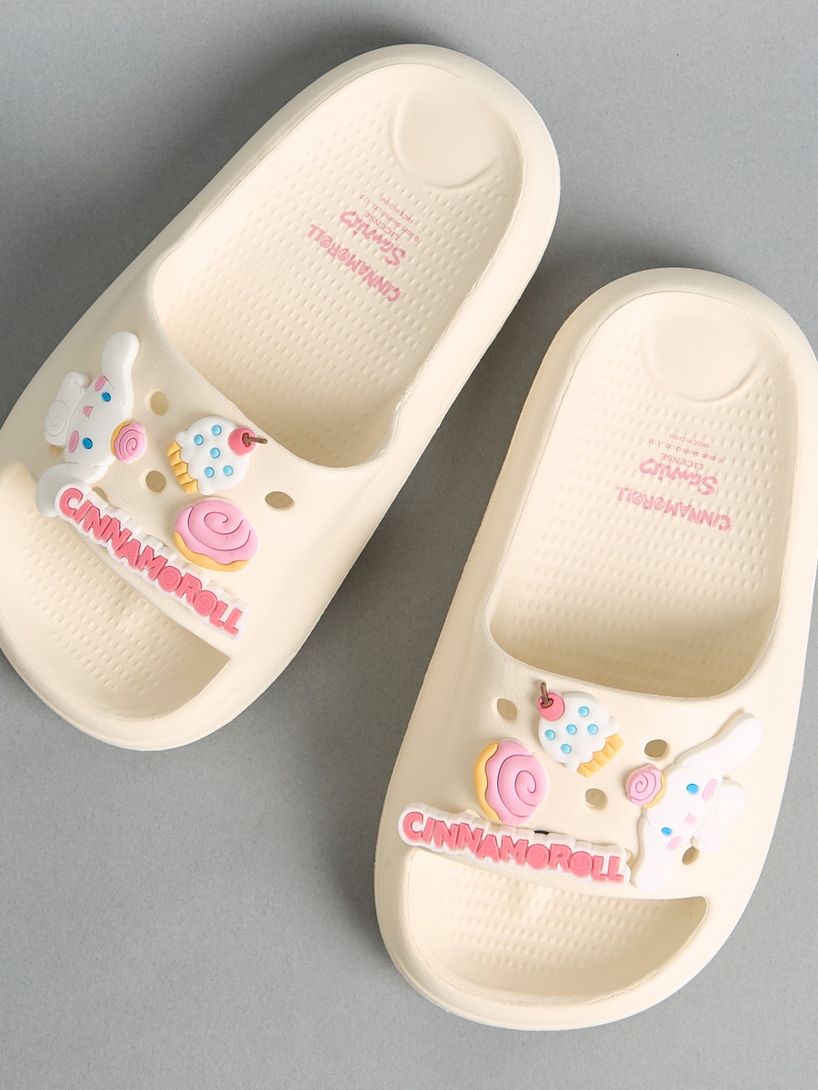 Cinnamonroll Embellished Slip-On Slides