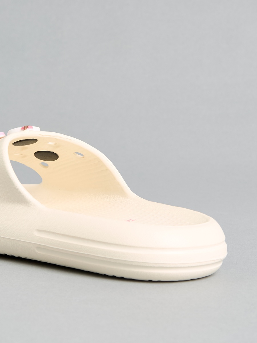 Cinnamonroll Embellished Slip-On Slides