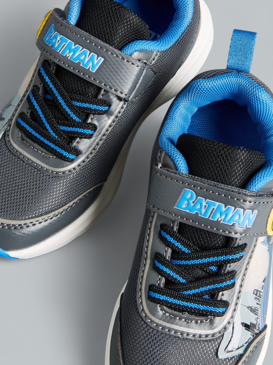 Batman Print Sports Shoes with Hook and Loop Closure
