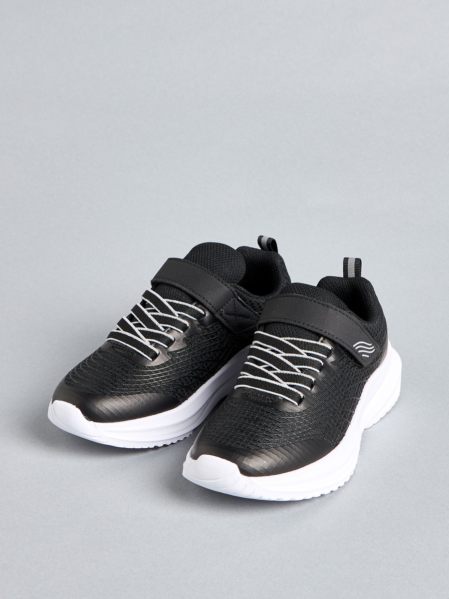 Panelled Sports Shoes with Hook and Loop Closure