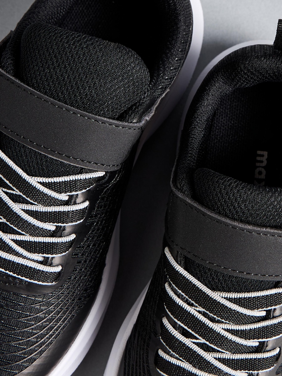 Panelled Sports Shoes with Hook and Loop Closure