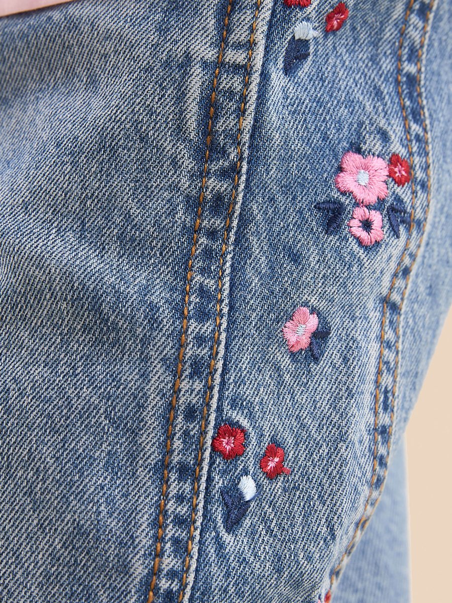 Embroidered Side Panel Wide Leg Jeans