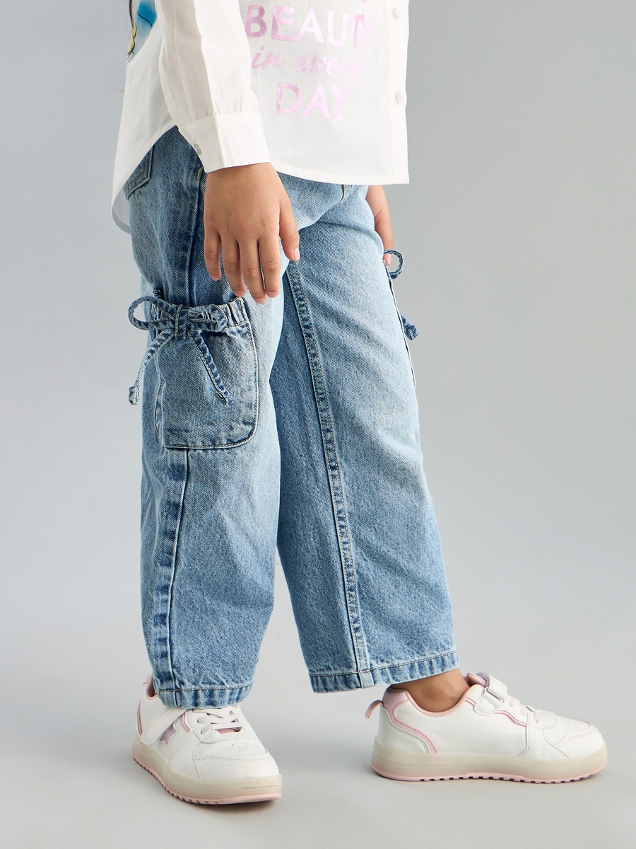 Bow Accent Wide Leg Jeans