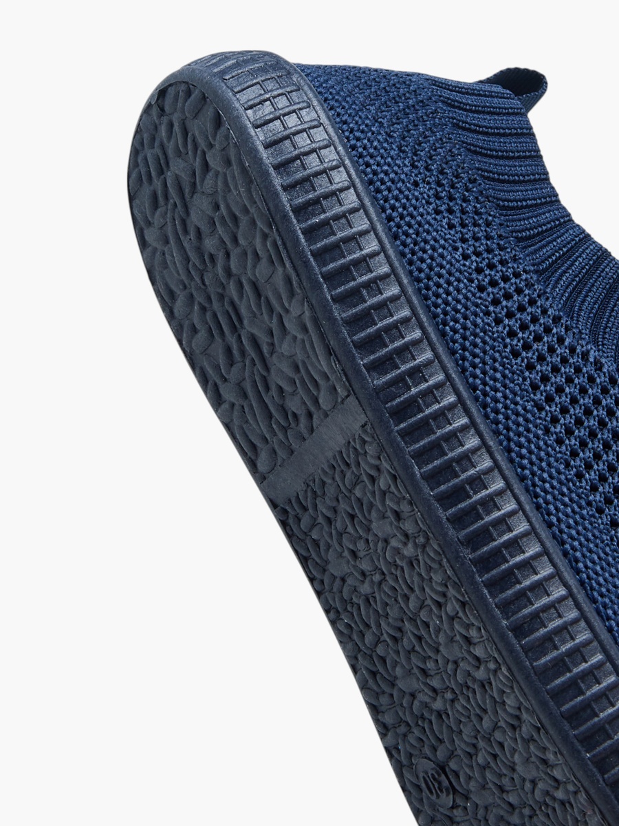Textured Slip-On Sports Shoes