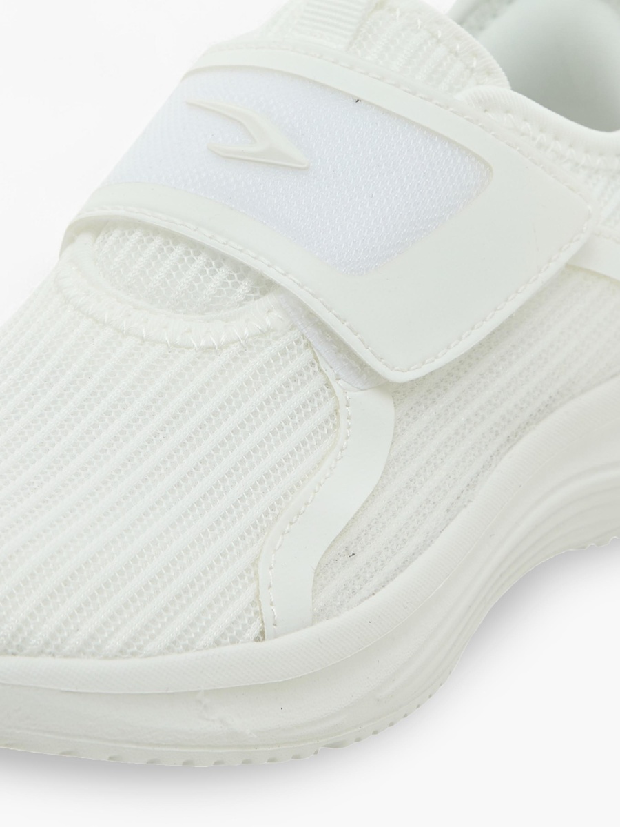 Panelled Sports Shoes with Hook and Loop Closure