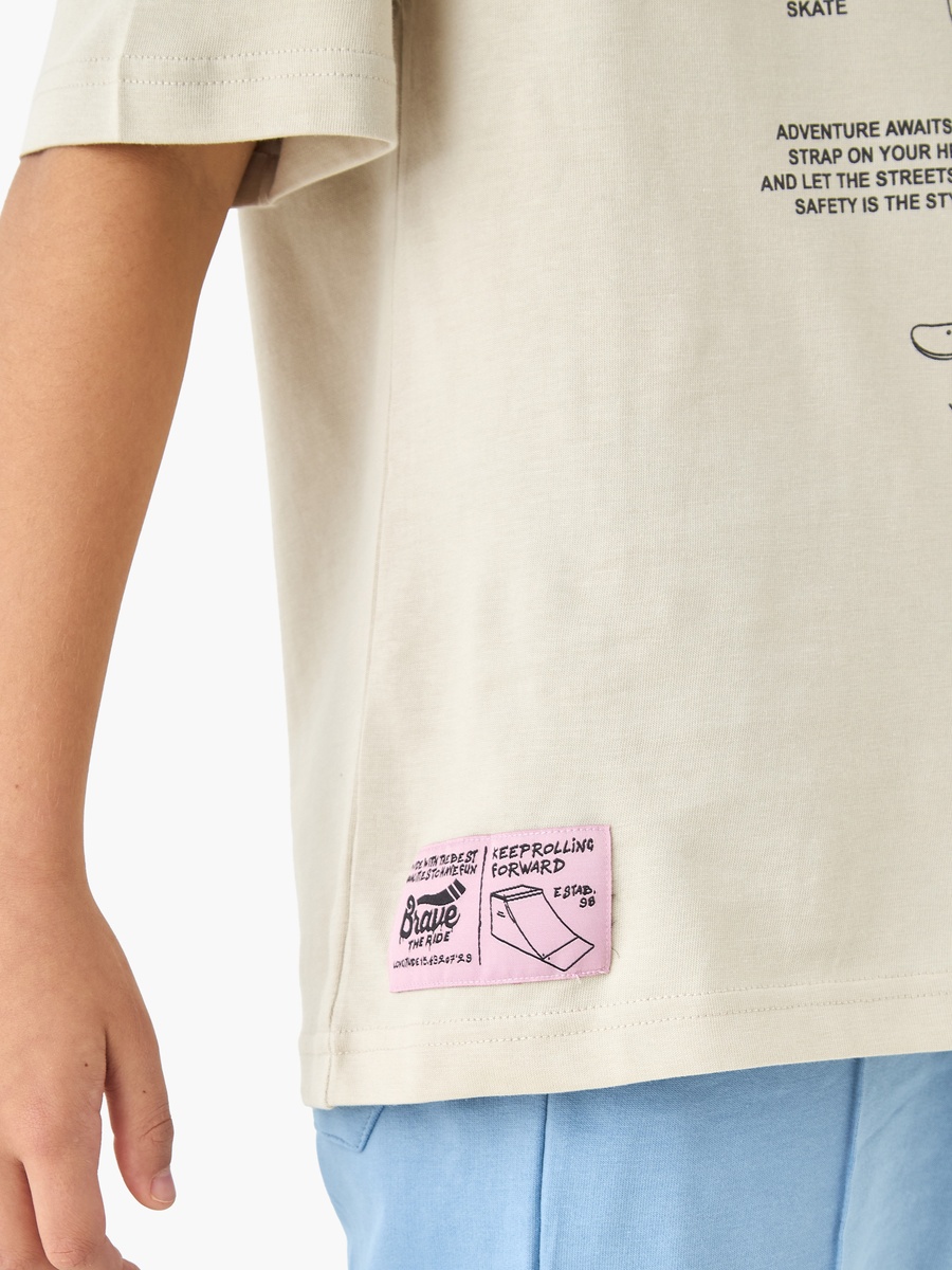 Typographic Print Crew Neck T-Shirt with Short Sleeves