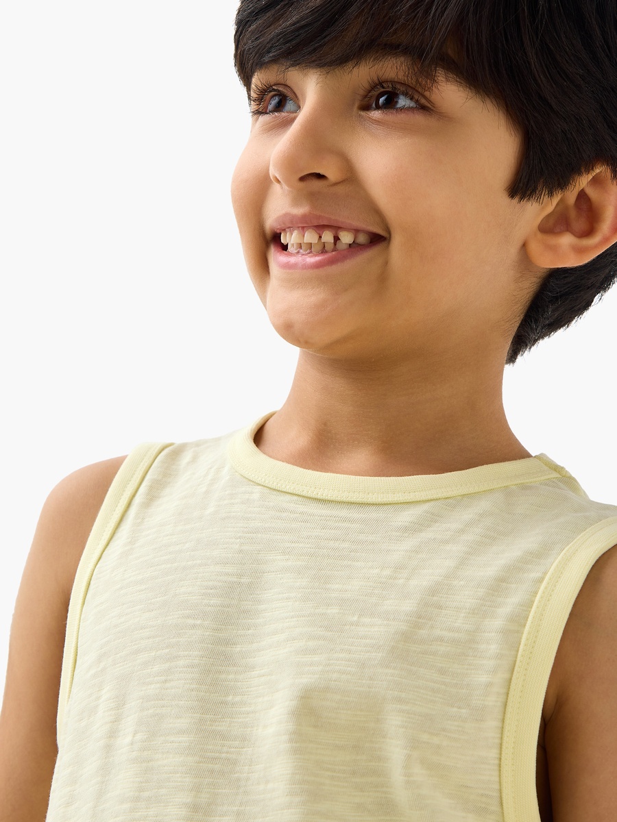 Assorted Sleeveless T-Shirt - Set of 2