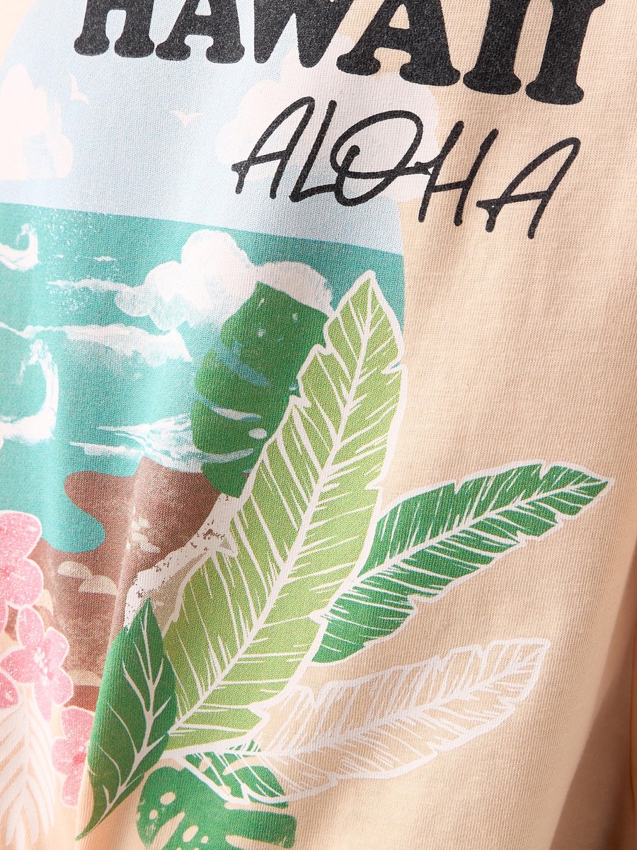 Graphic Print T-Shirt with Crew Neck and Short Sleeves