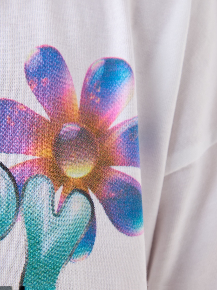Typographic Print T-Shirt with Drop Shoulder Sleeves