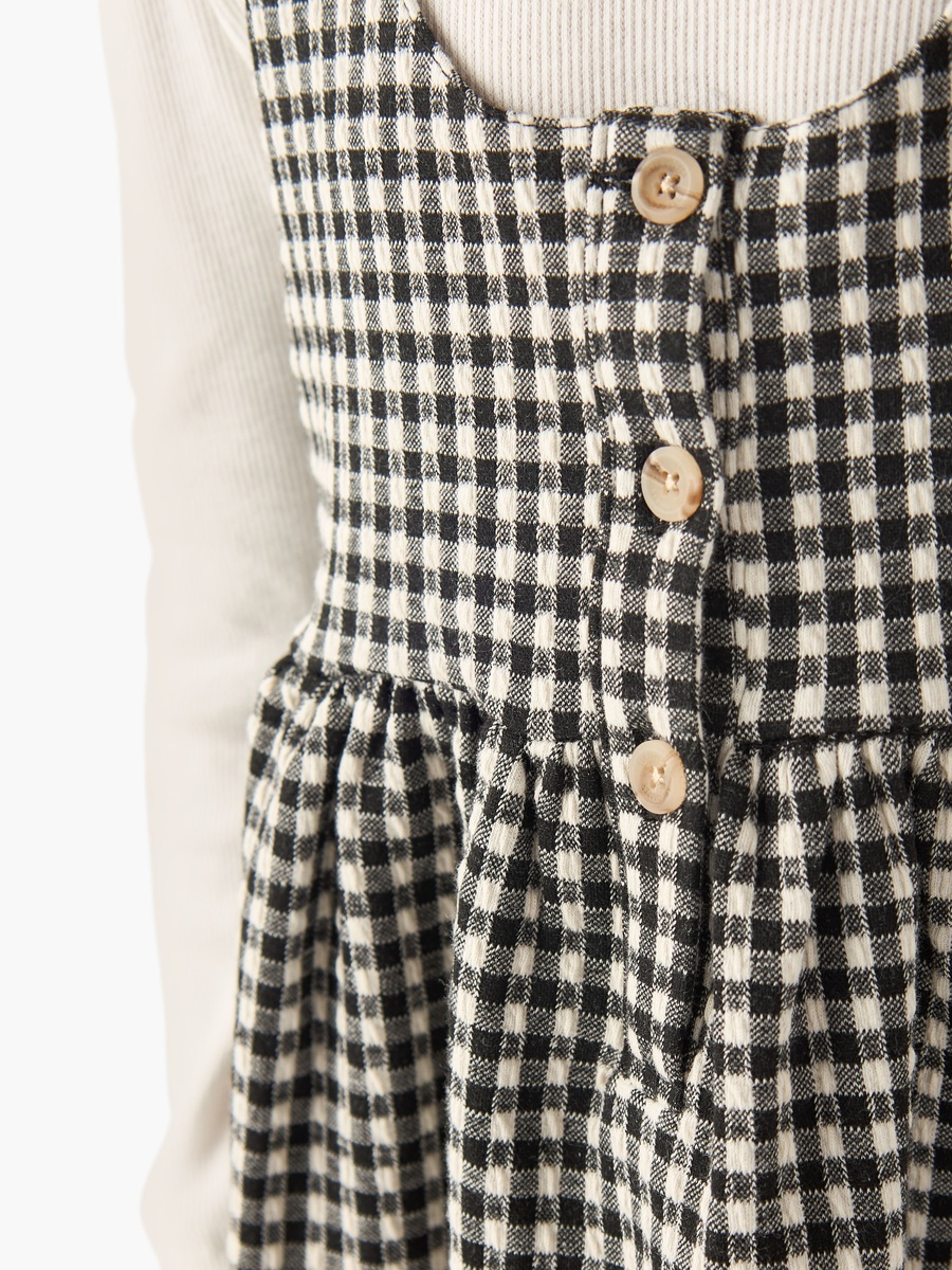Solid Long Sleeves T-Shirt and Checked Pinafore Set
