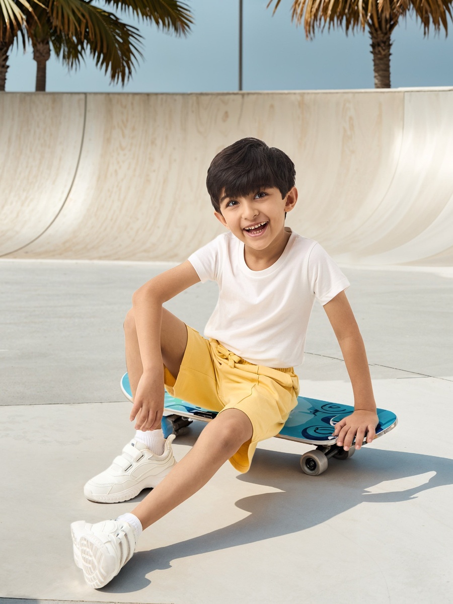 Solid Shorts with Drawstring Closure and Pockets