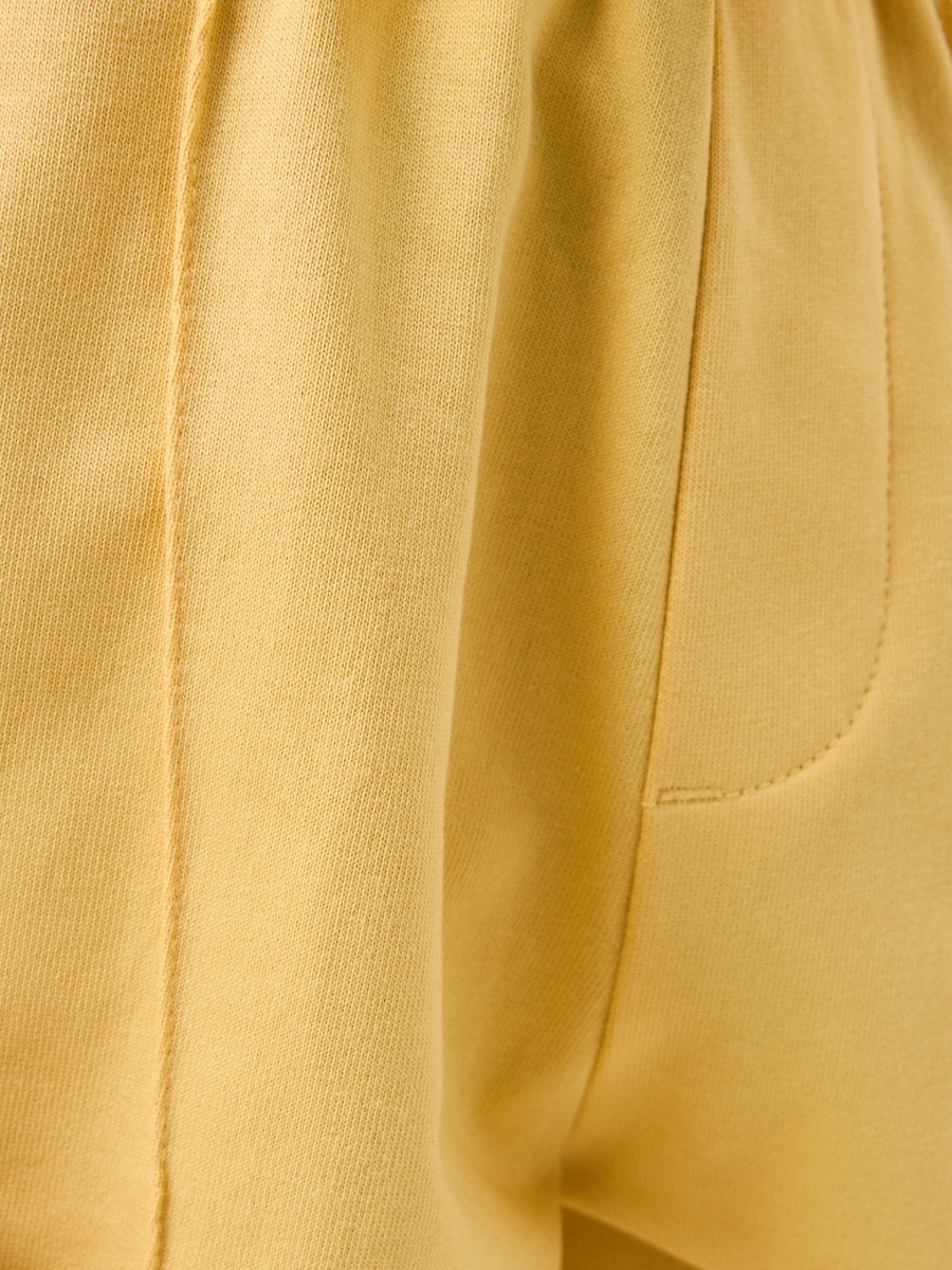 Solid Shorts with Drawstring Closure and Pockets