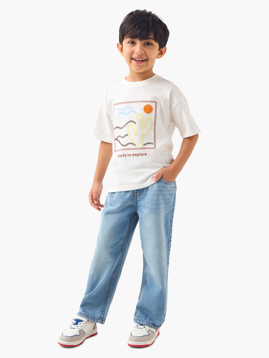Boys Regular Fit Jeans with Button Closure