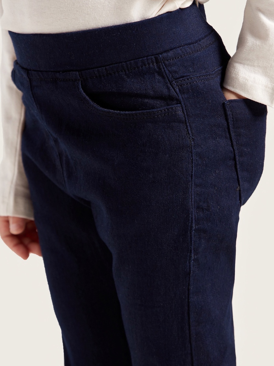 Solid Jeans with Button Closure