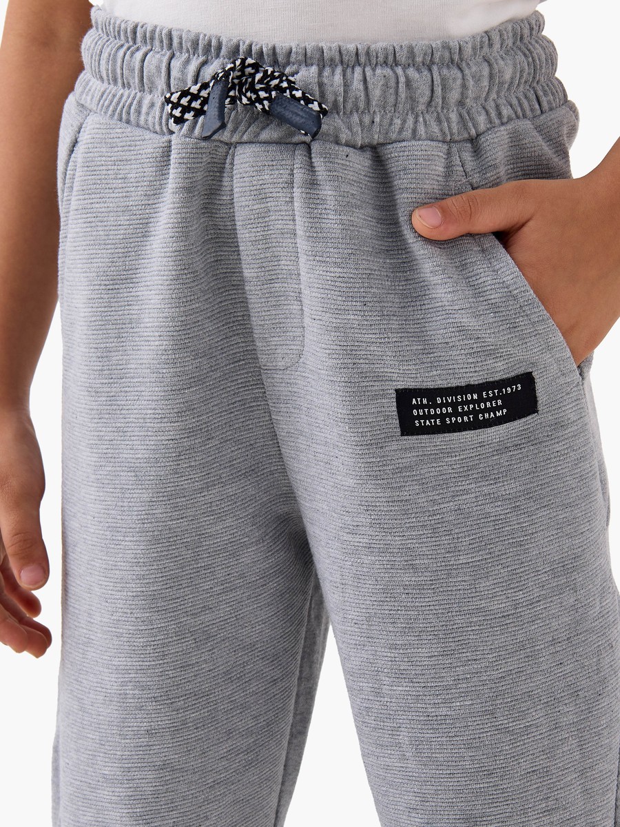Solid Joggers with Drawstring Closure and Pockets
