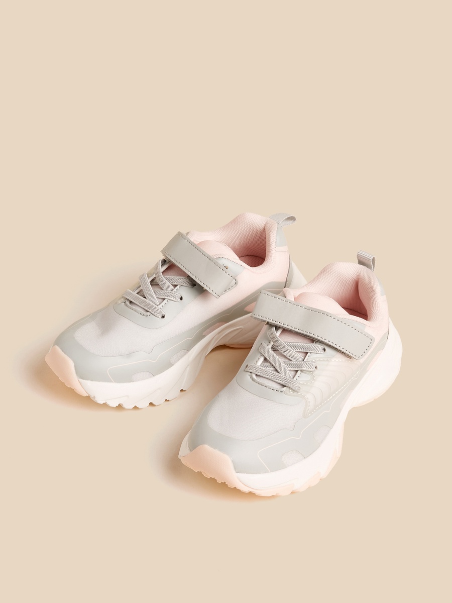 Textured Sports Shoes with Hook and Loop Closure