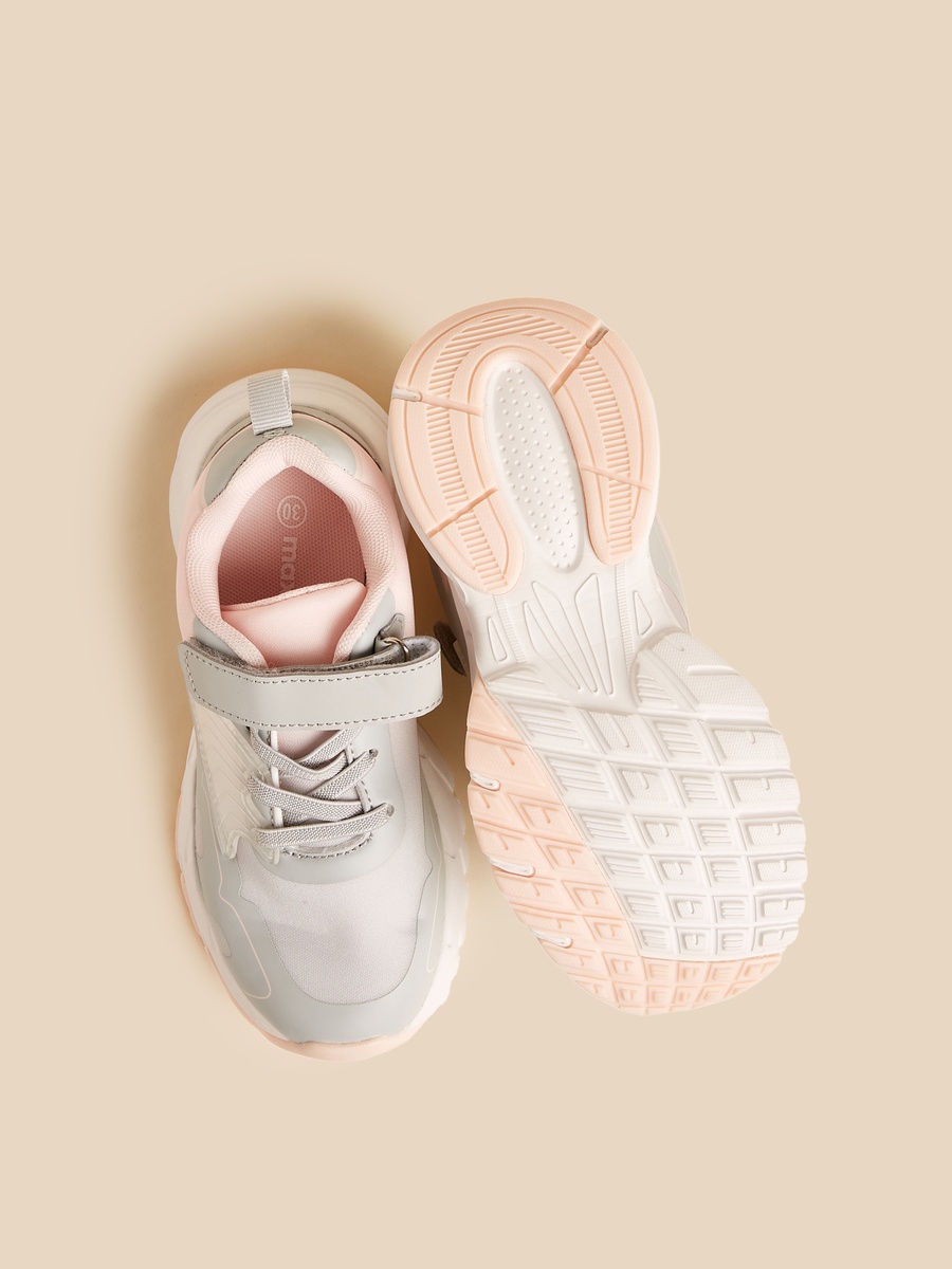 Textured Sports Shoes with Hook and Loop Closure