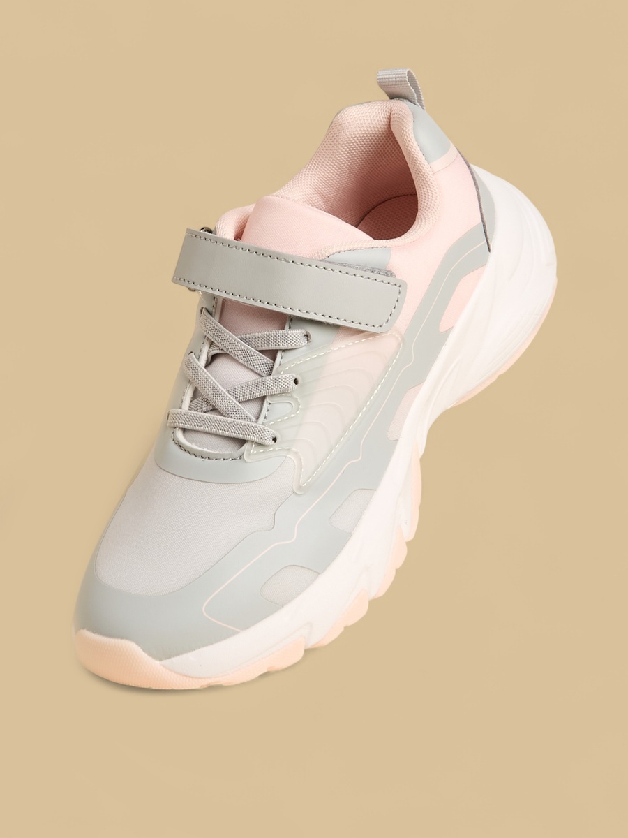 Panelled Sports Shoes with Hook and Loop Closure