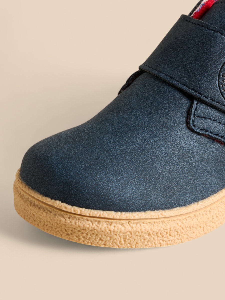 Plain Boots with Hook and Loop Closure