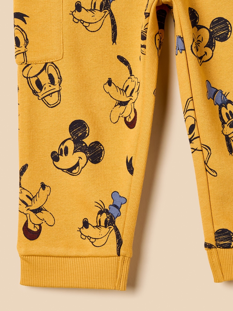 Mickey and Friends Print Sweatshirt and Joggers Set
