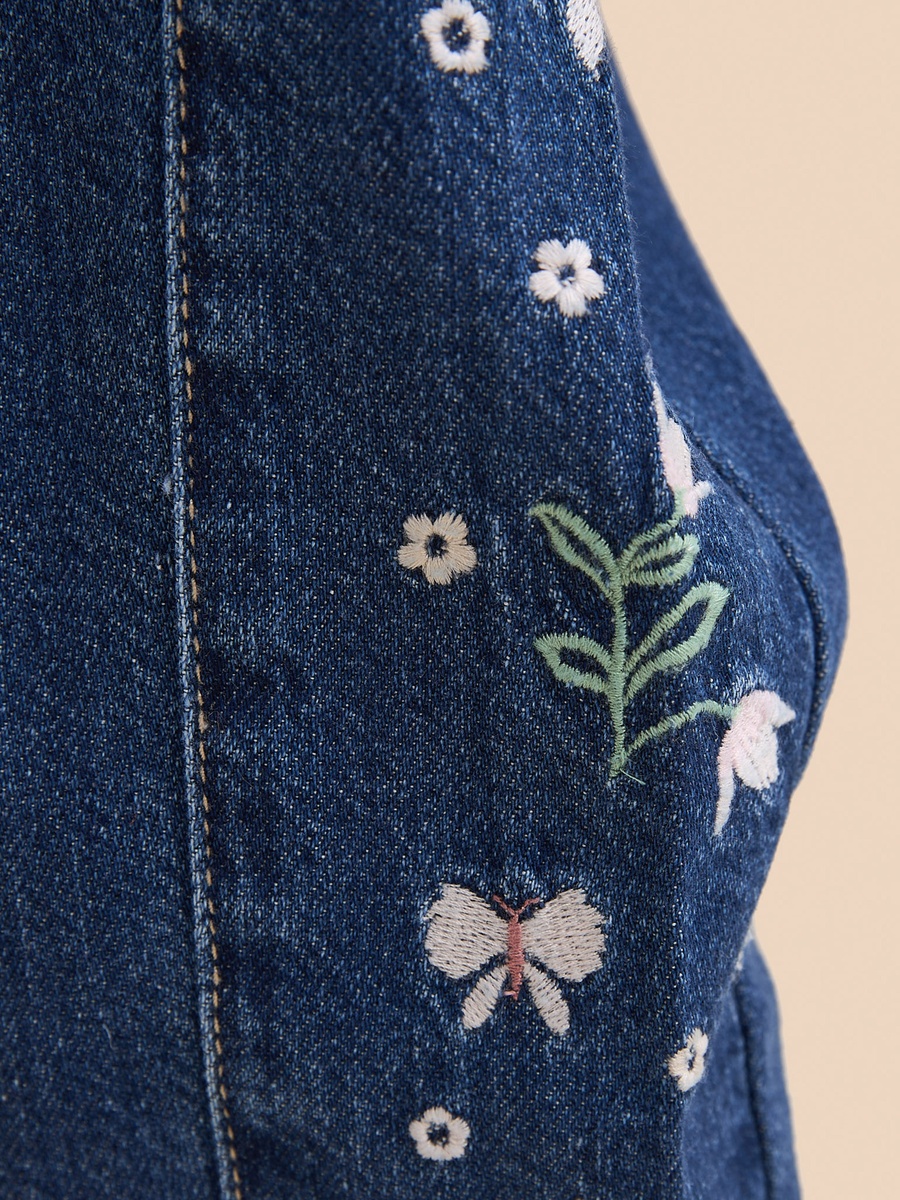 Embroidered Barrel Jeans