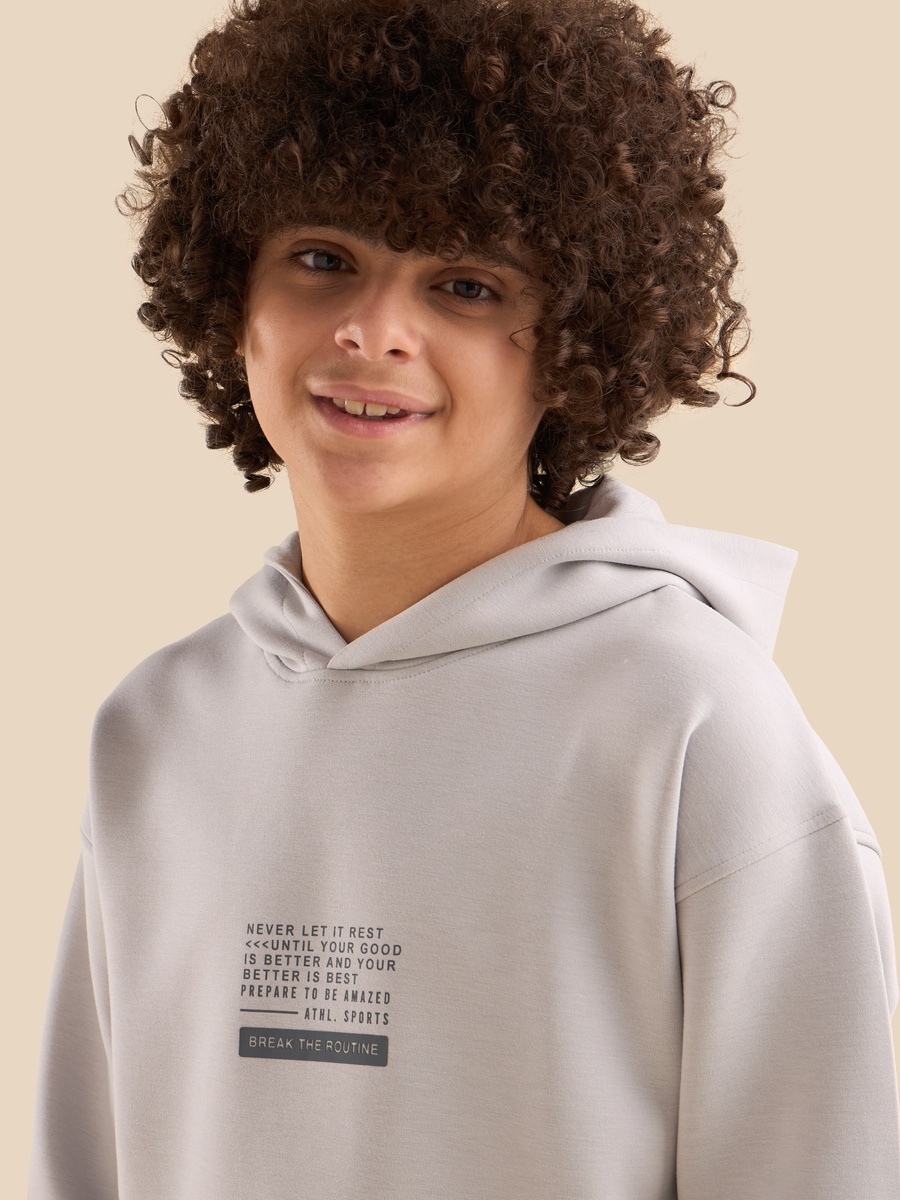 سويت شيرت بياقة هودي
