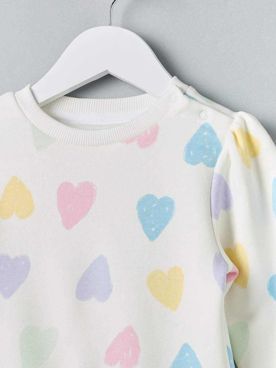 Heart Print Sweatshirt