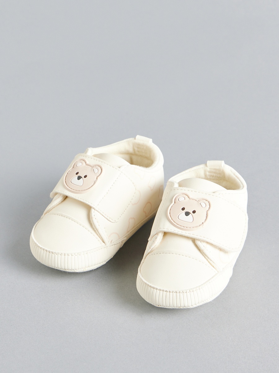 Teddy Bear Applique Booties