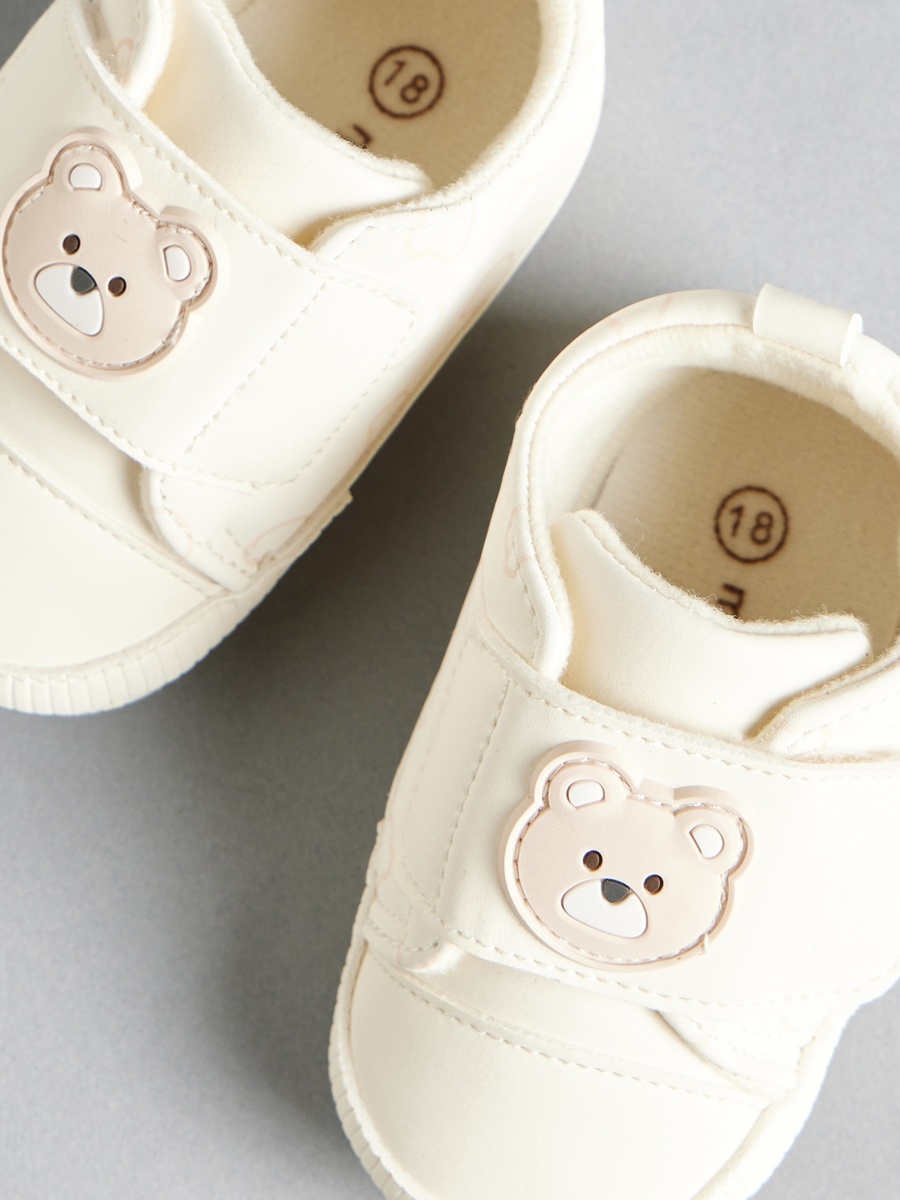 Teddy Bear Applique Booties