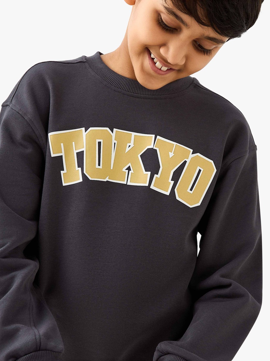 Tokyo Print Sweatshirt with Long Sleeves