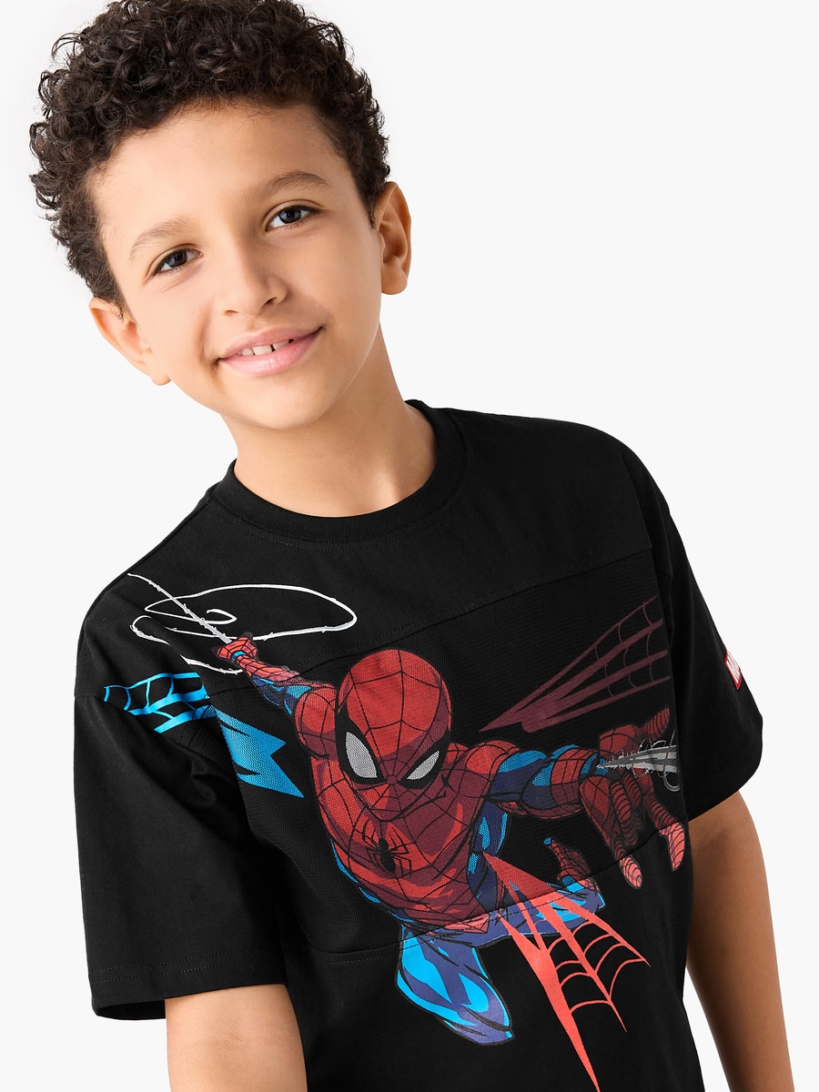 Spider-Man Print T-Shirt and Shorts Set