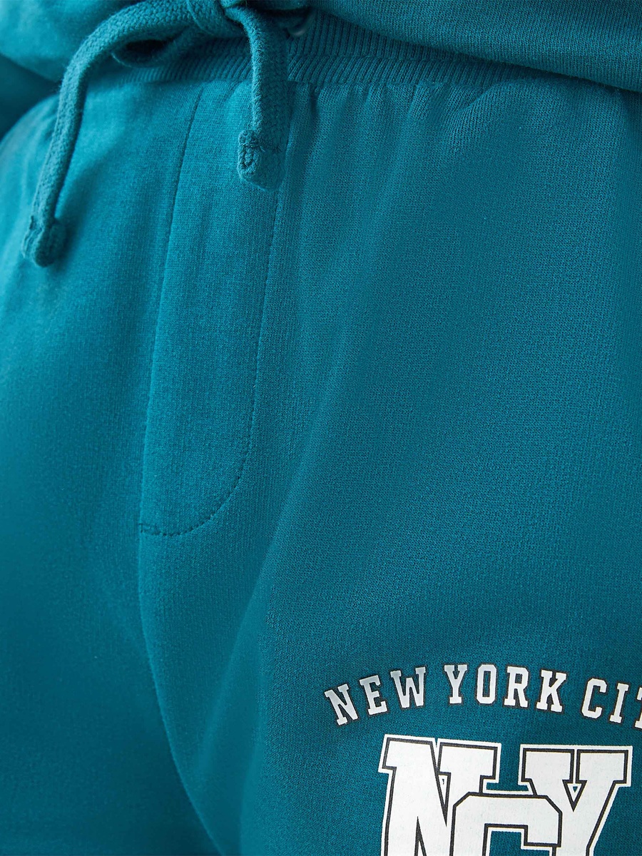 New York City Print Joggers with Drawstring Closure and Pockets