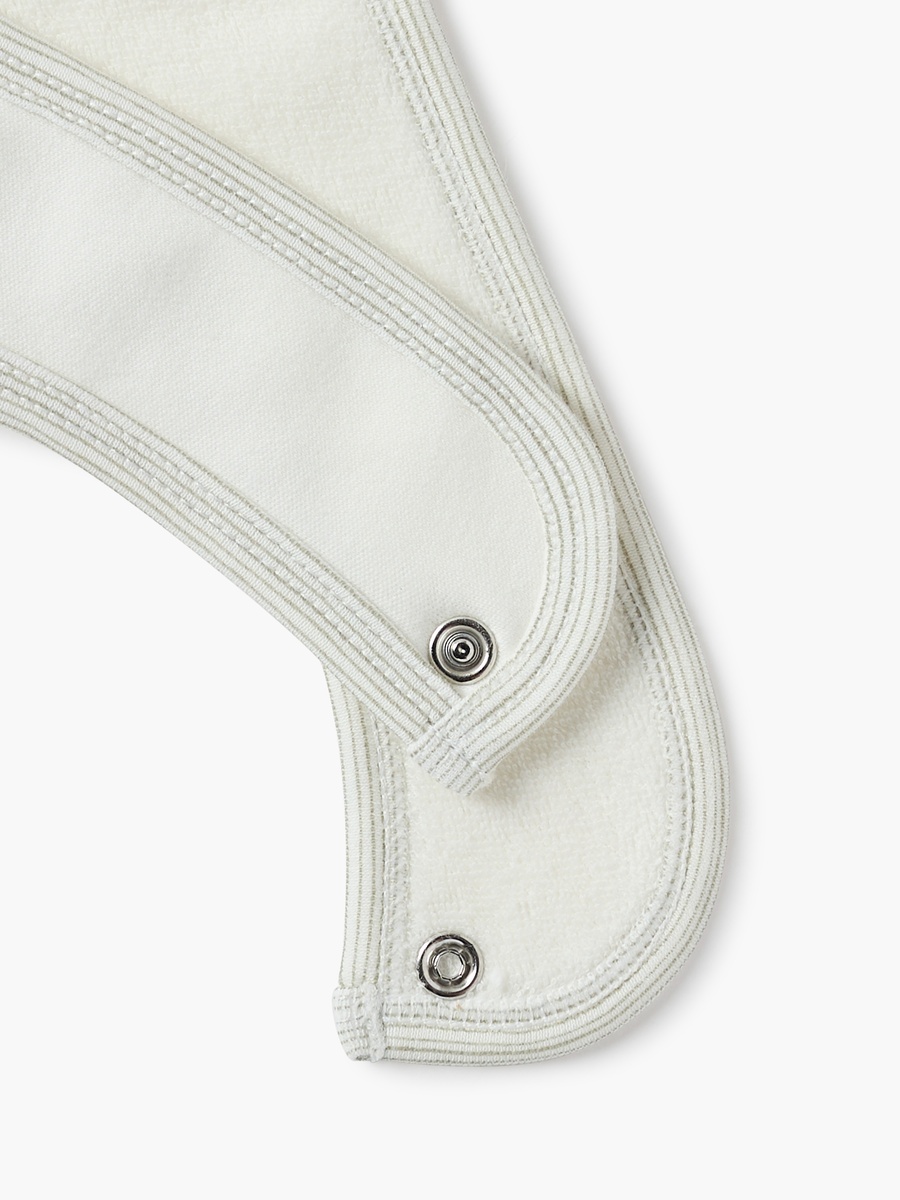 Giraffe Embroidered Bib with Button Closure