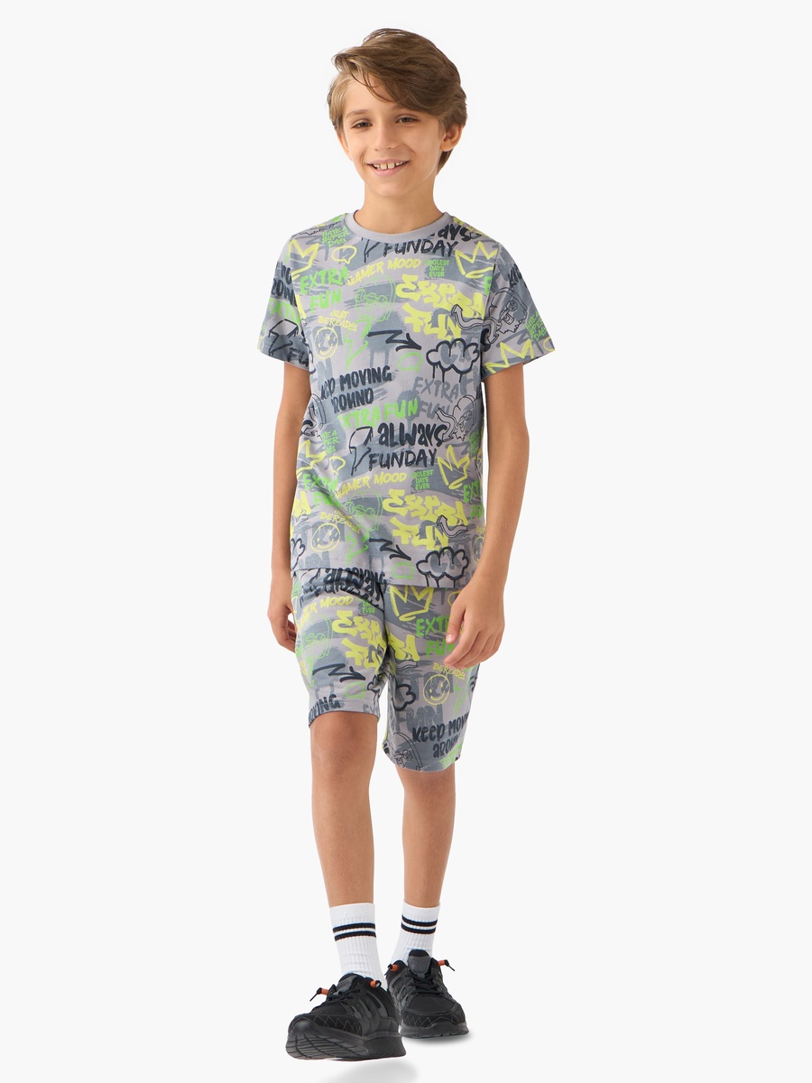 Graffiti Print T-Shirt with Short Sleeves