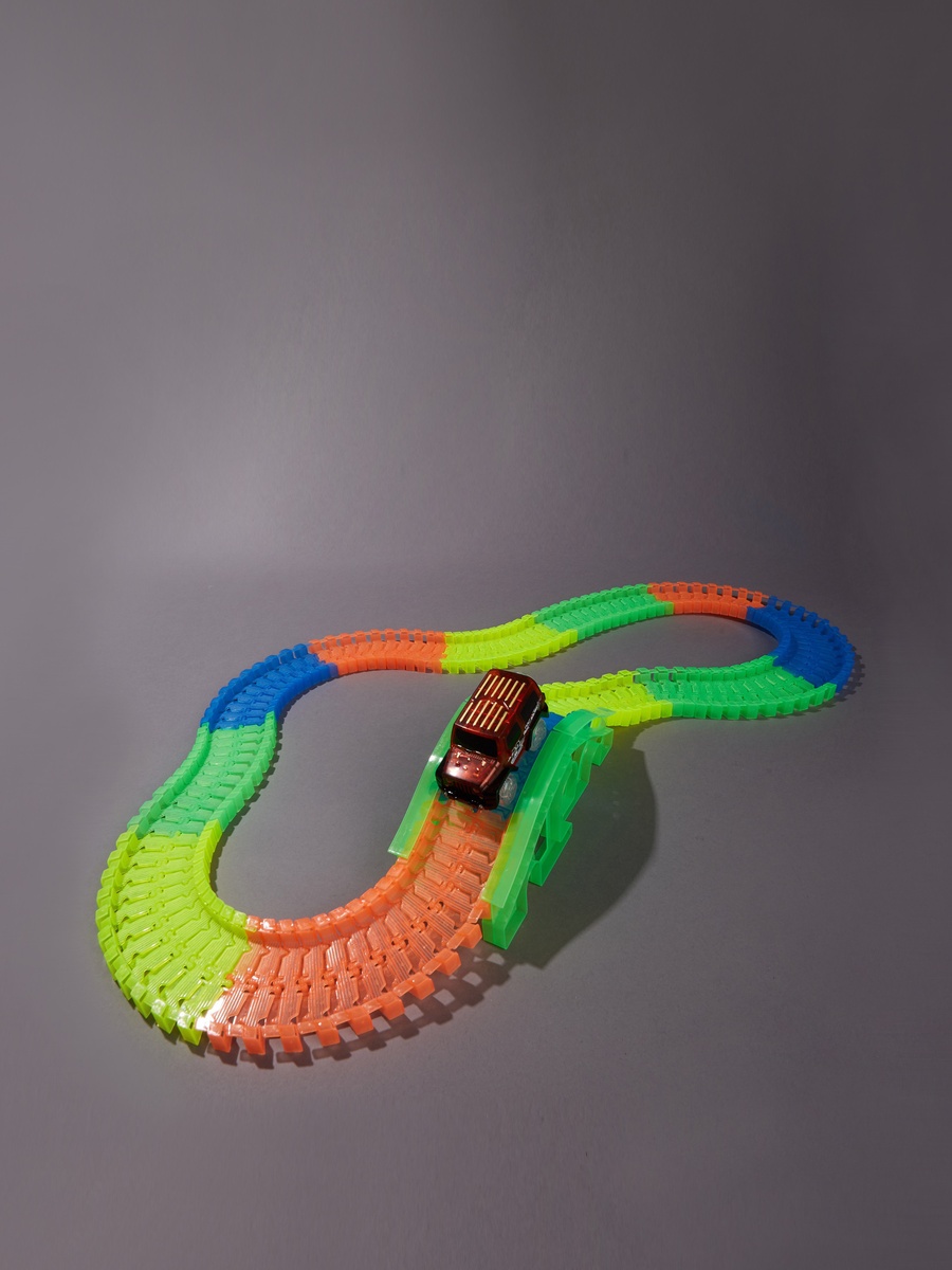 Glow-in-the-Dark Track Playset - 132 Pieces