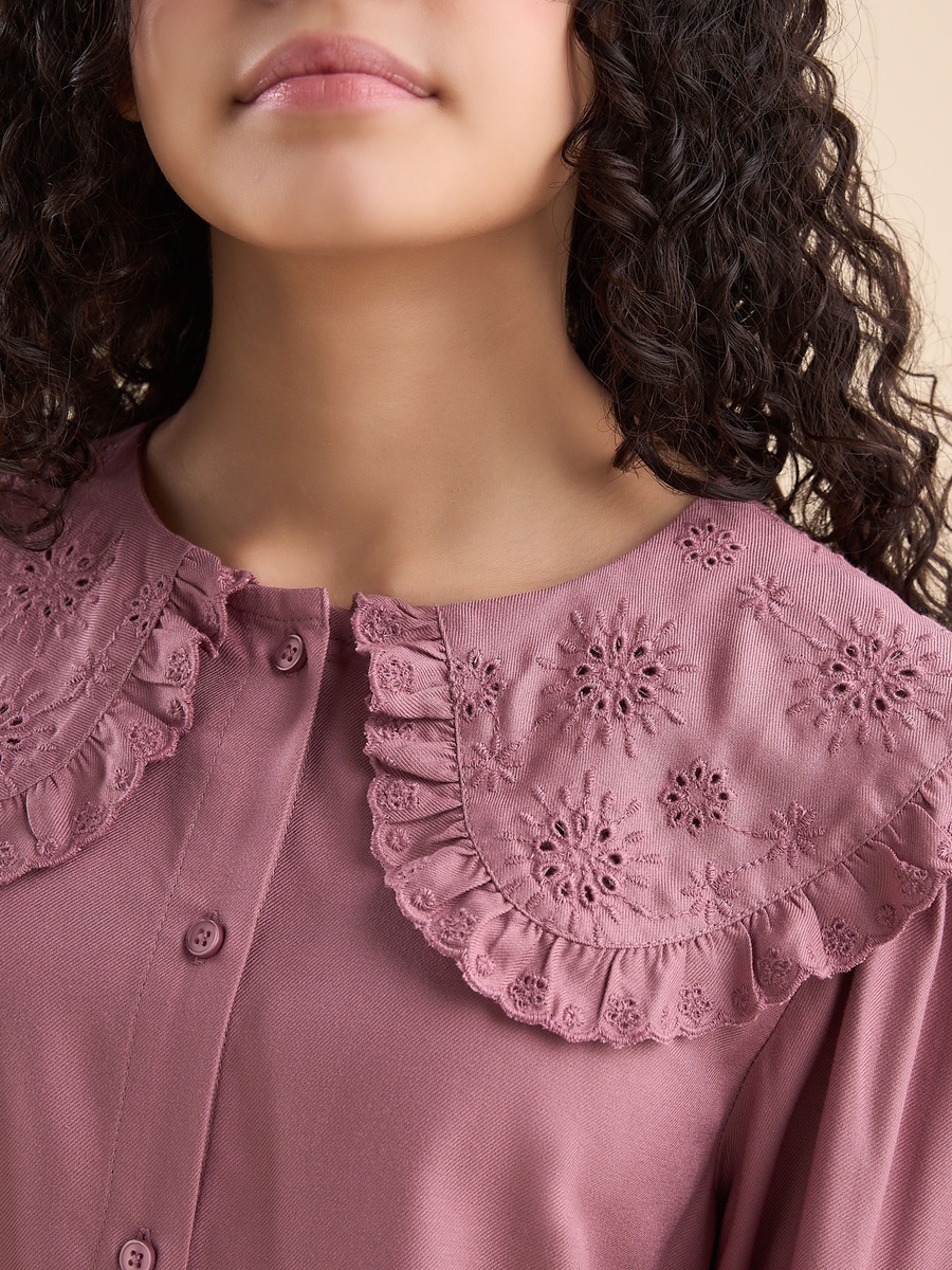Embroidered Peter Pan Collar Shirt