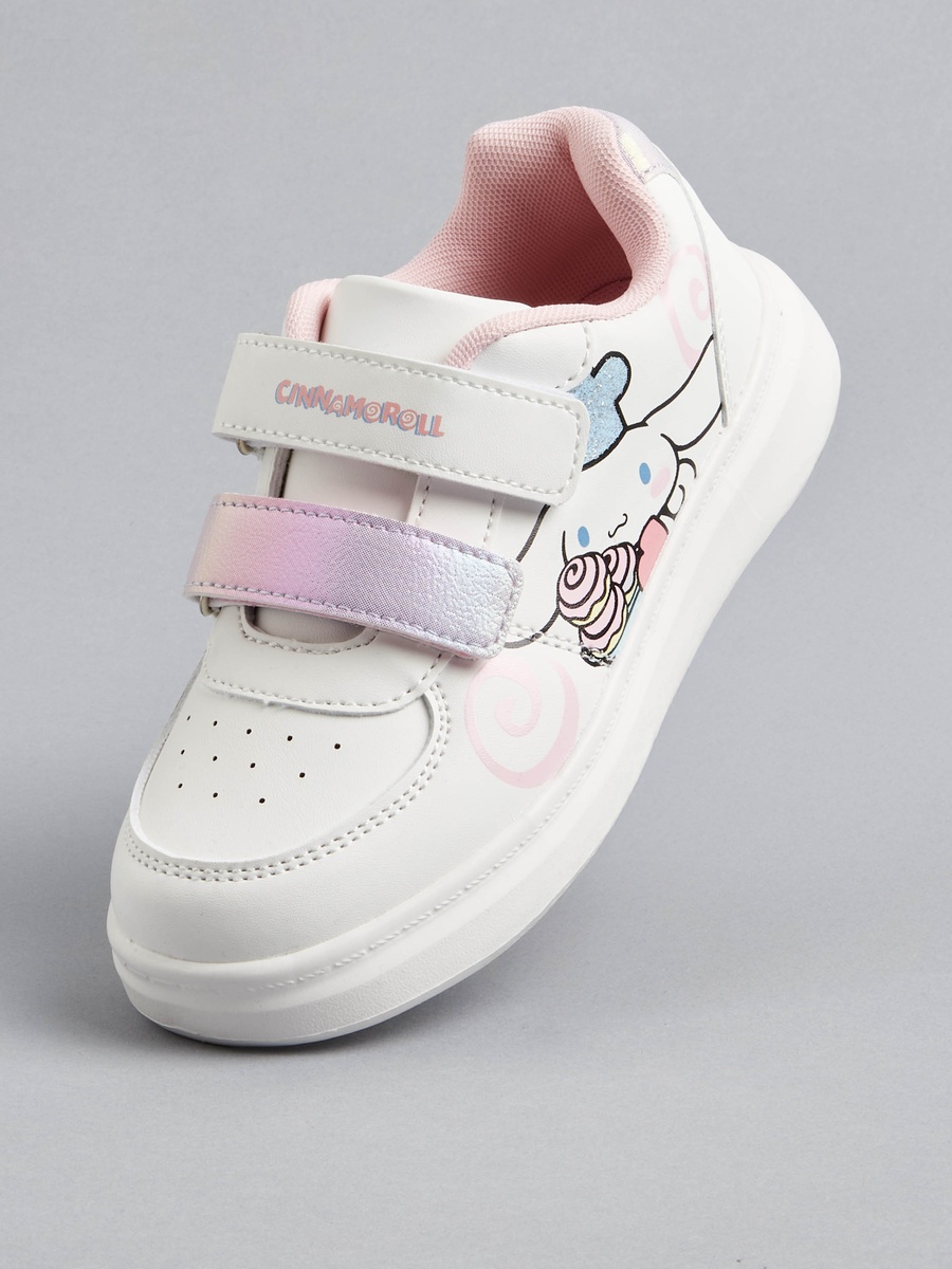 Cinnamaroll Print Sneakers with Hook and Loop Closure