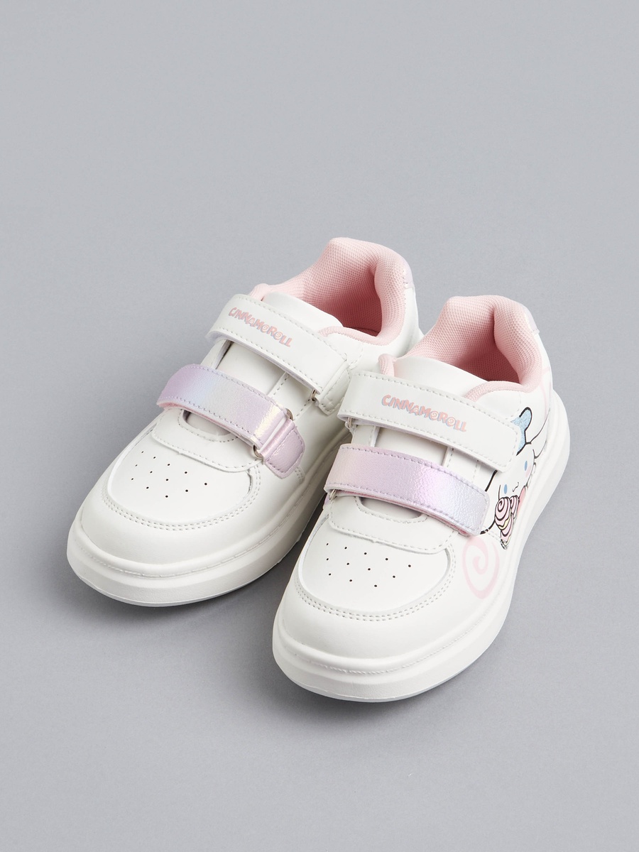 Cinnamaroll Print Sneakers with Hook and Loop Closure