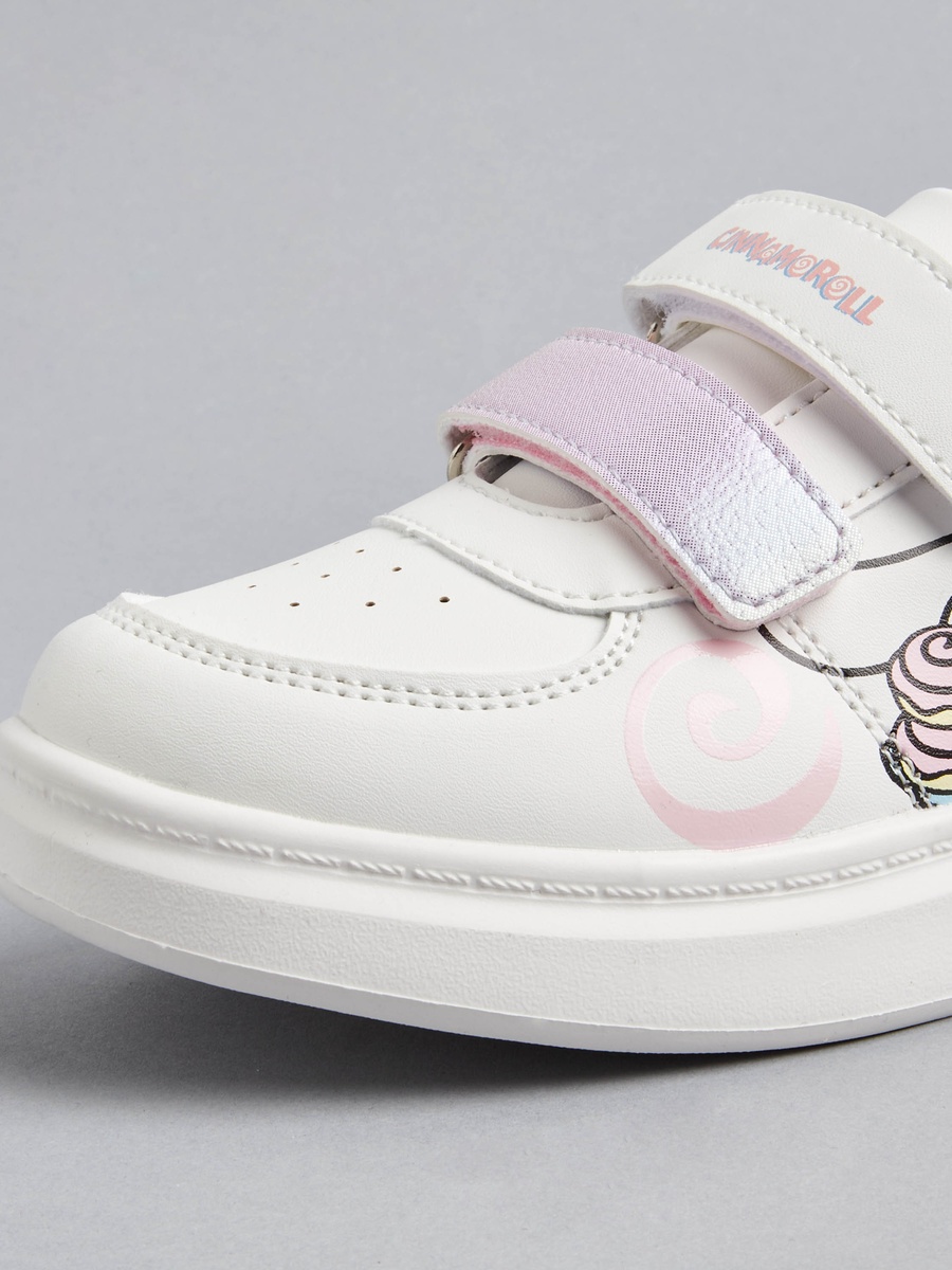 Cinnamaroll Print Sneakers with Hook and Loop Closure
