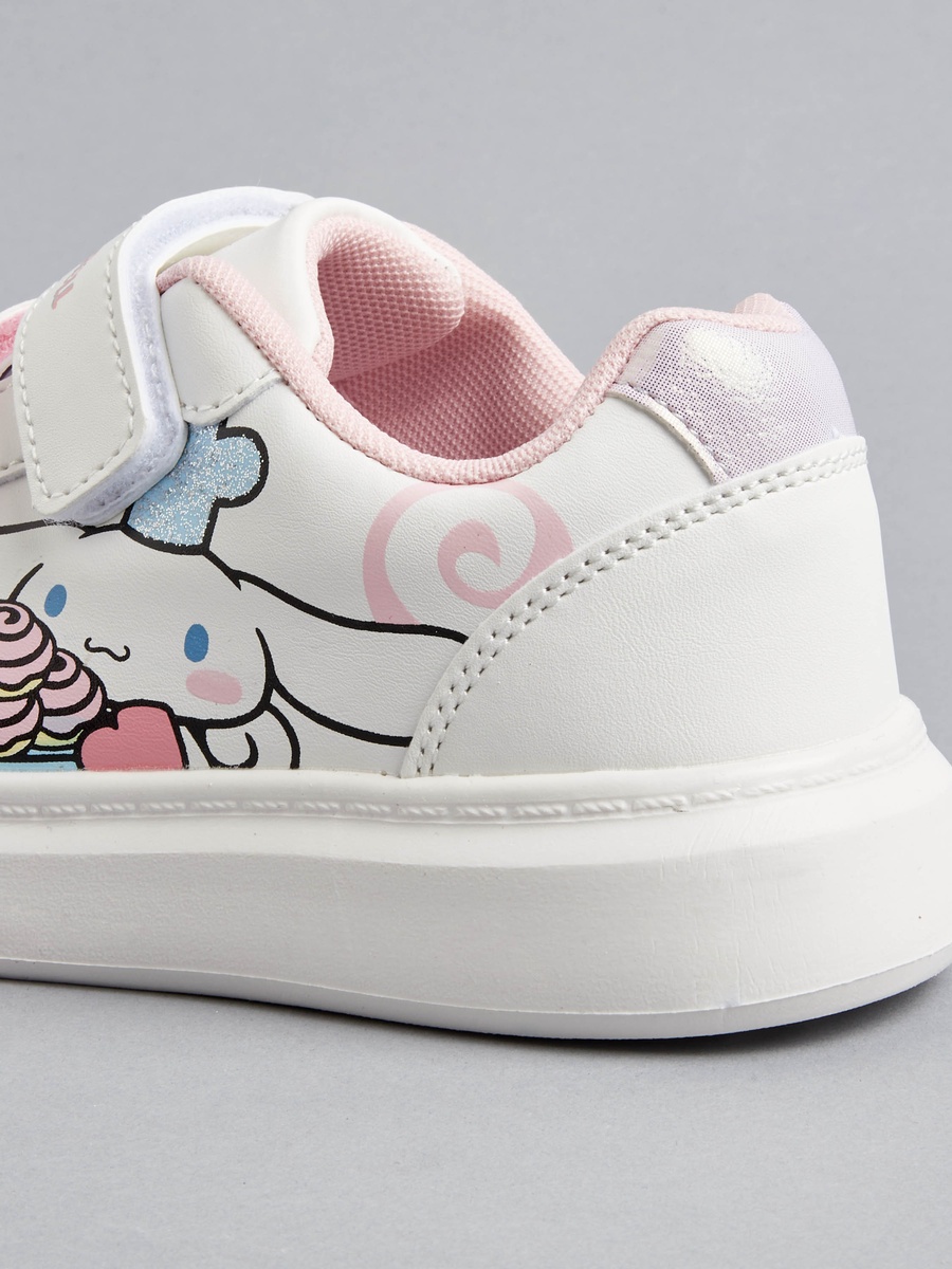 Cinnamaroll Print Sneakers with Hook and Loop Closure