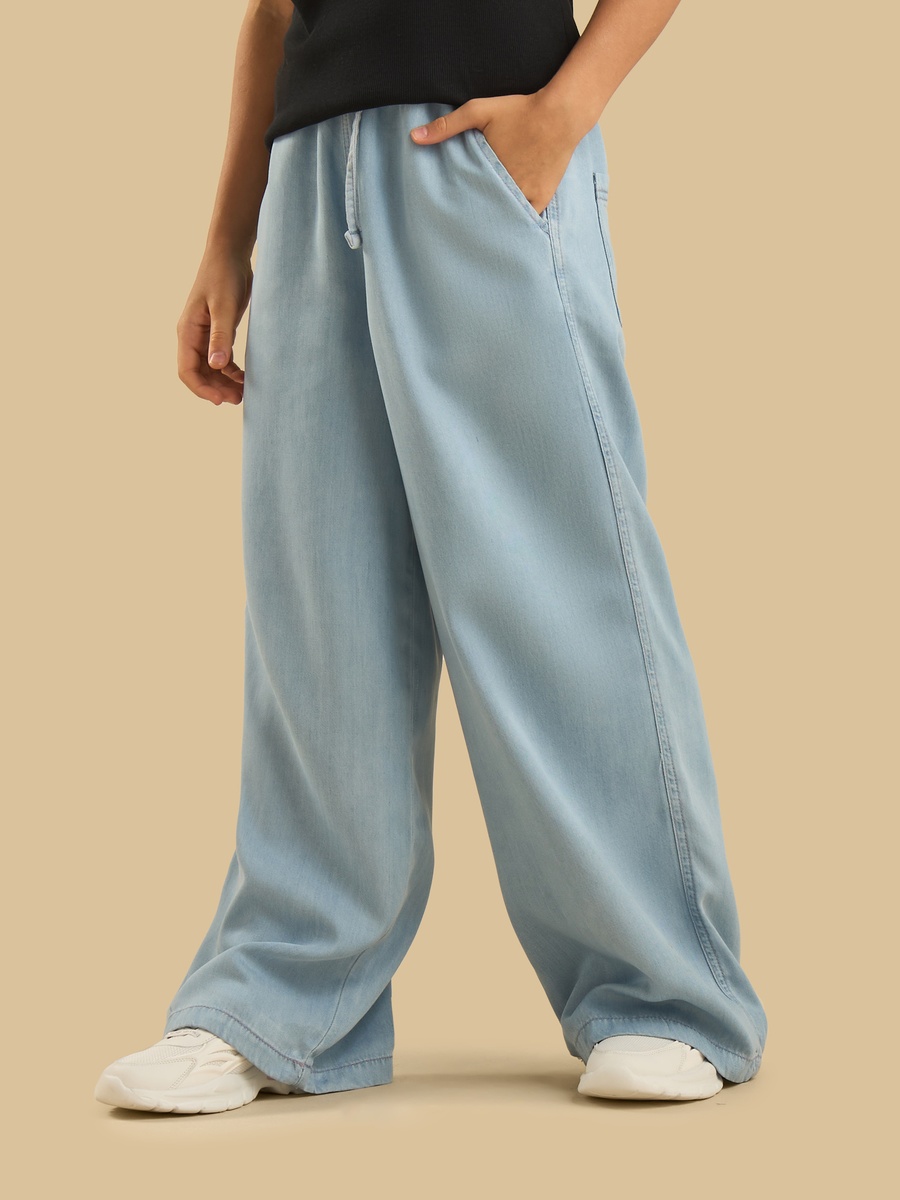 Fluid Wide Leg Pants