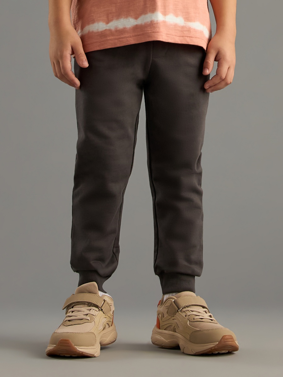 Plain Joggers