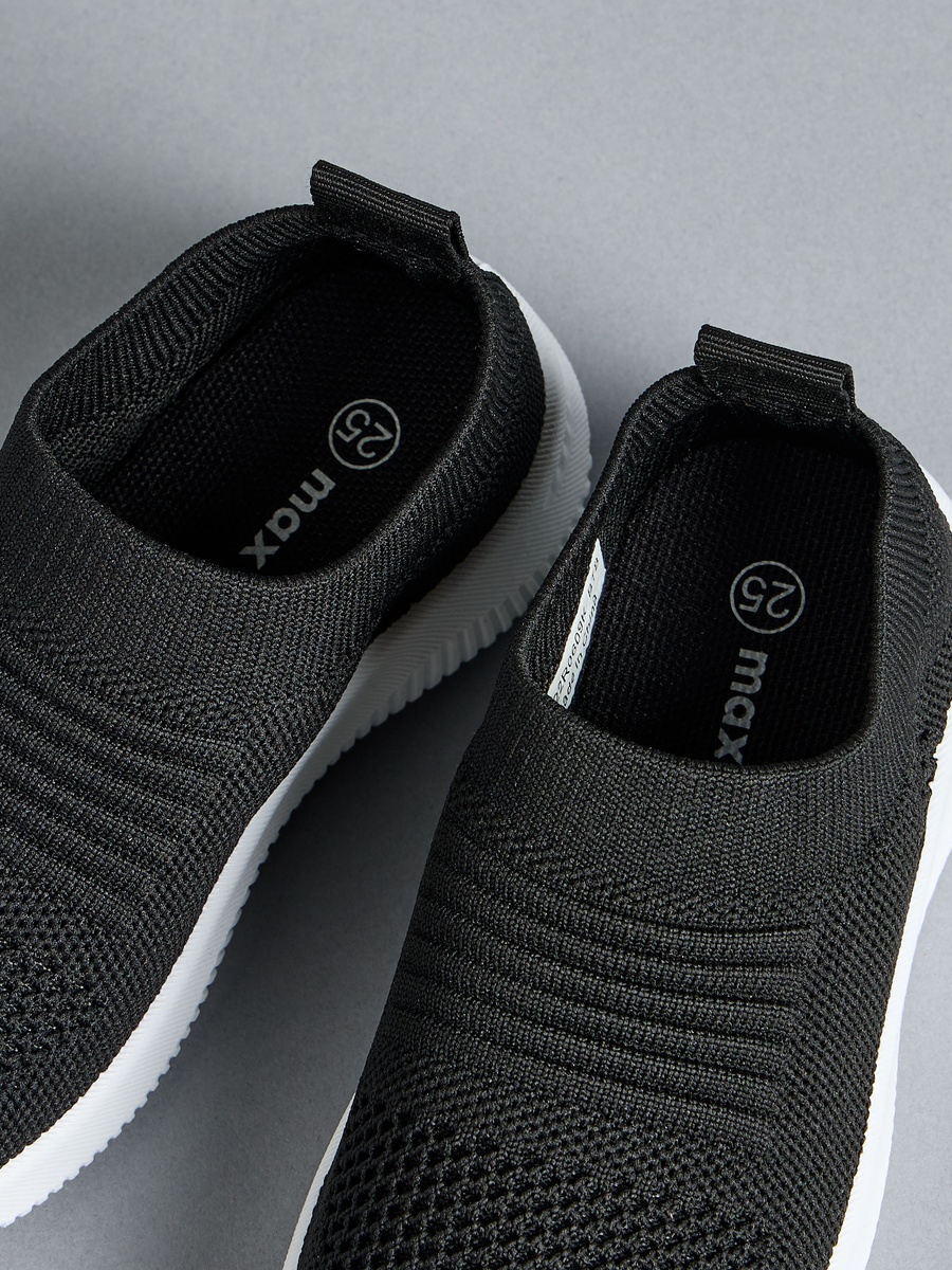 Textured Flyknit Slip-On Sneakers