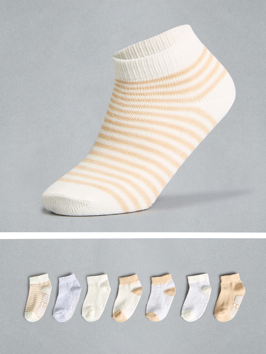 Pack of 7 - Assorted Anti-Skid Ankle Length Socks