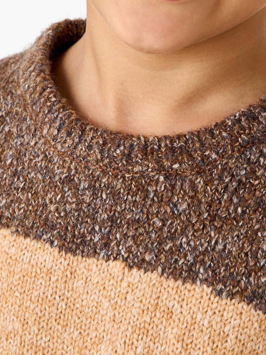 Colourblock Pullover with Long Sleeves