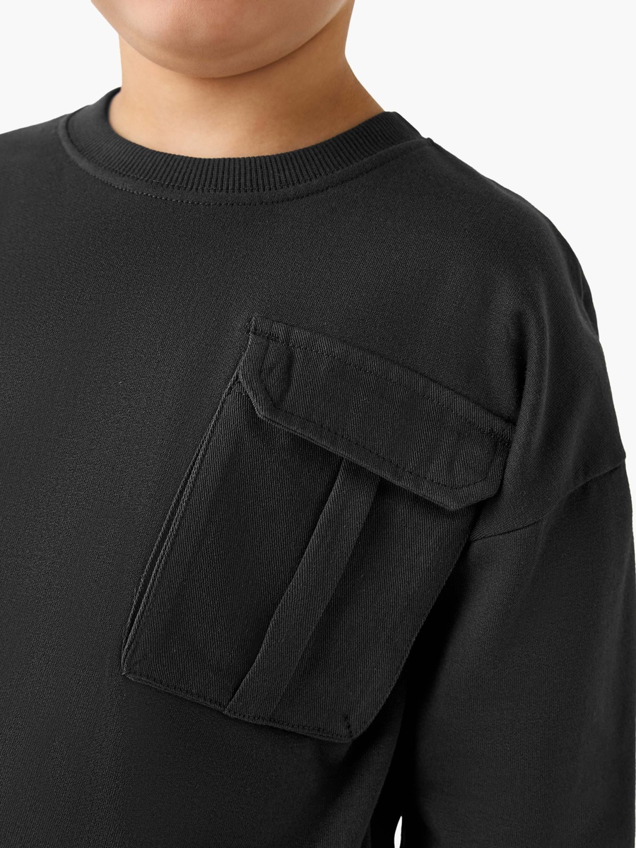 Chest Pocket Sweatshirt with Long Sleeves