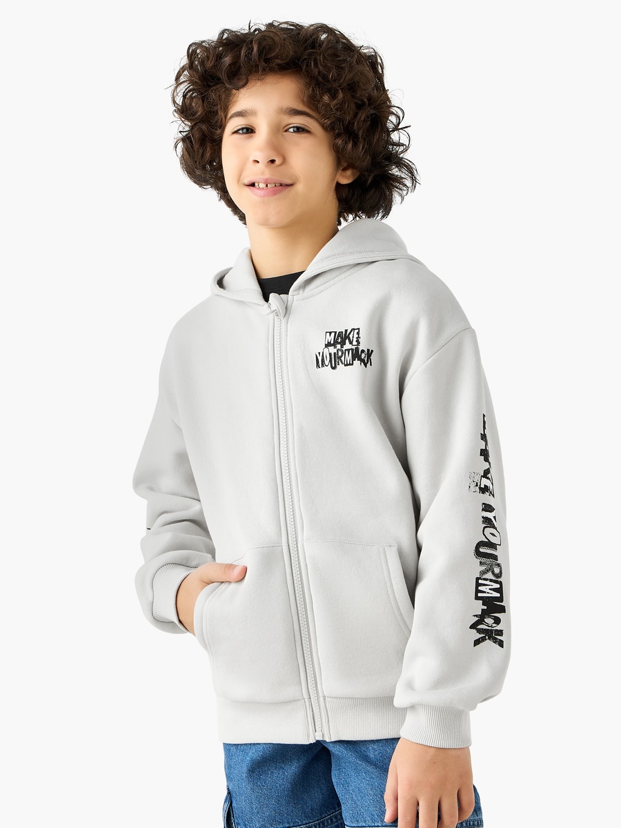 Slogan Print Hooded Sweatshirt with Long Sleeves