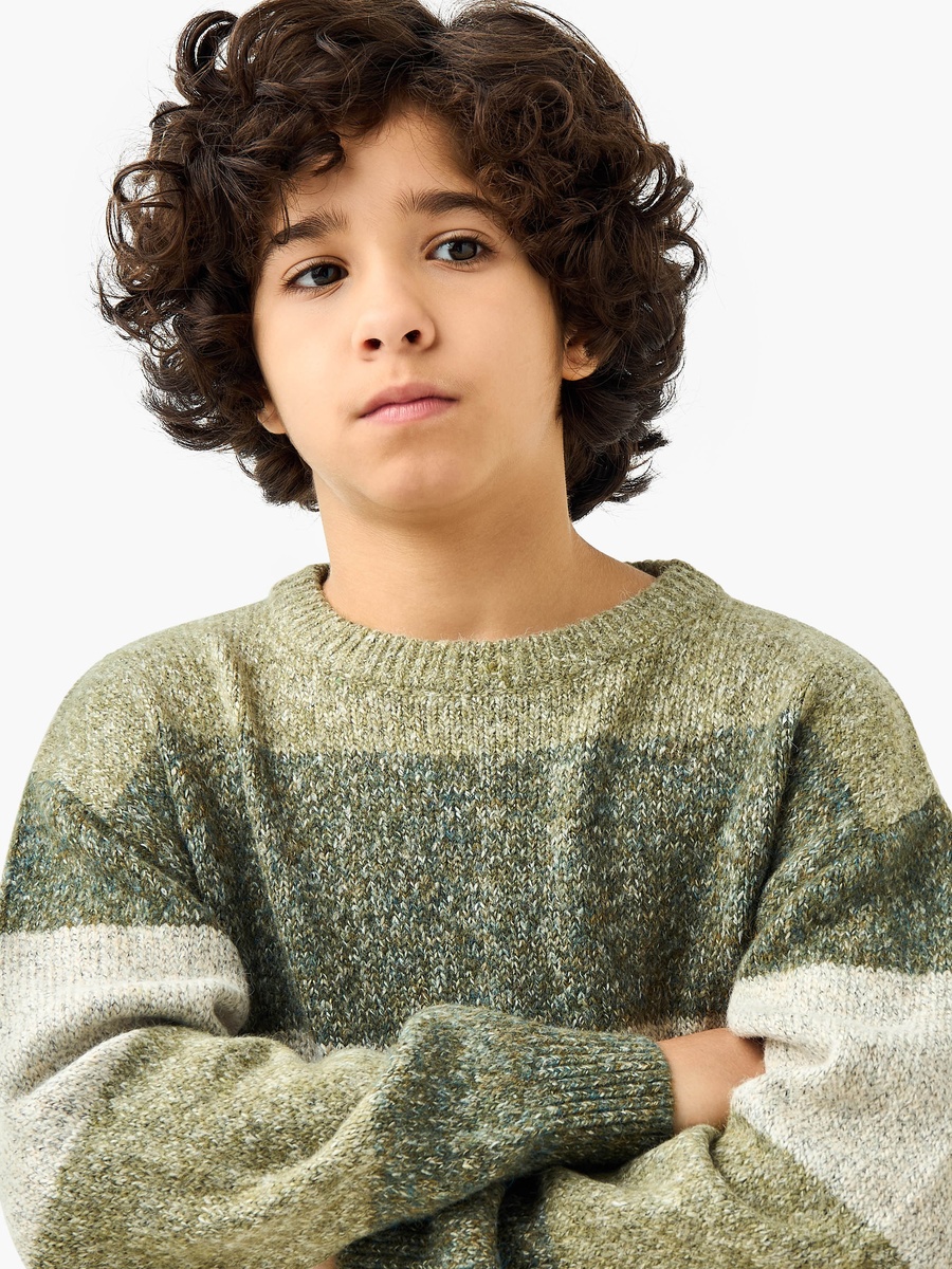 Juniors Striped Crew Neck Pullover with Long Sleeves
