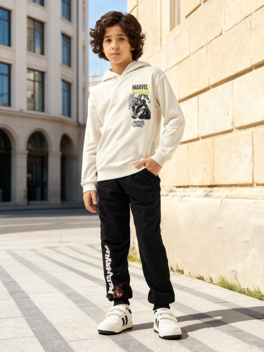 Spider-Man Print Sweatshirt with Long Sleeves